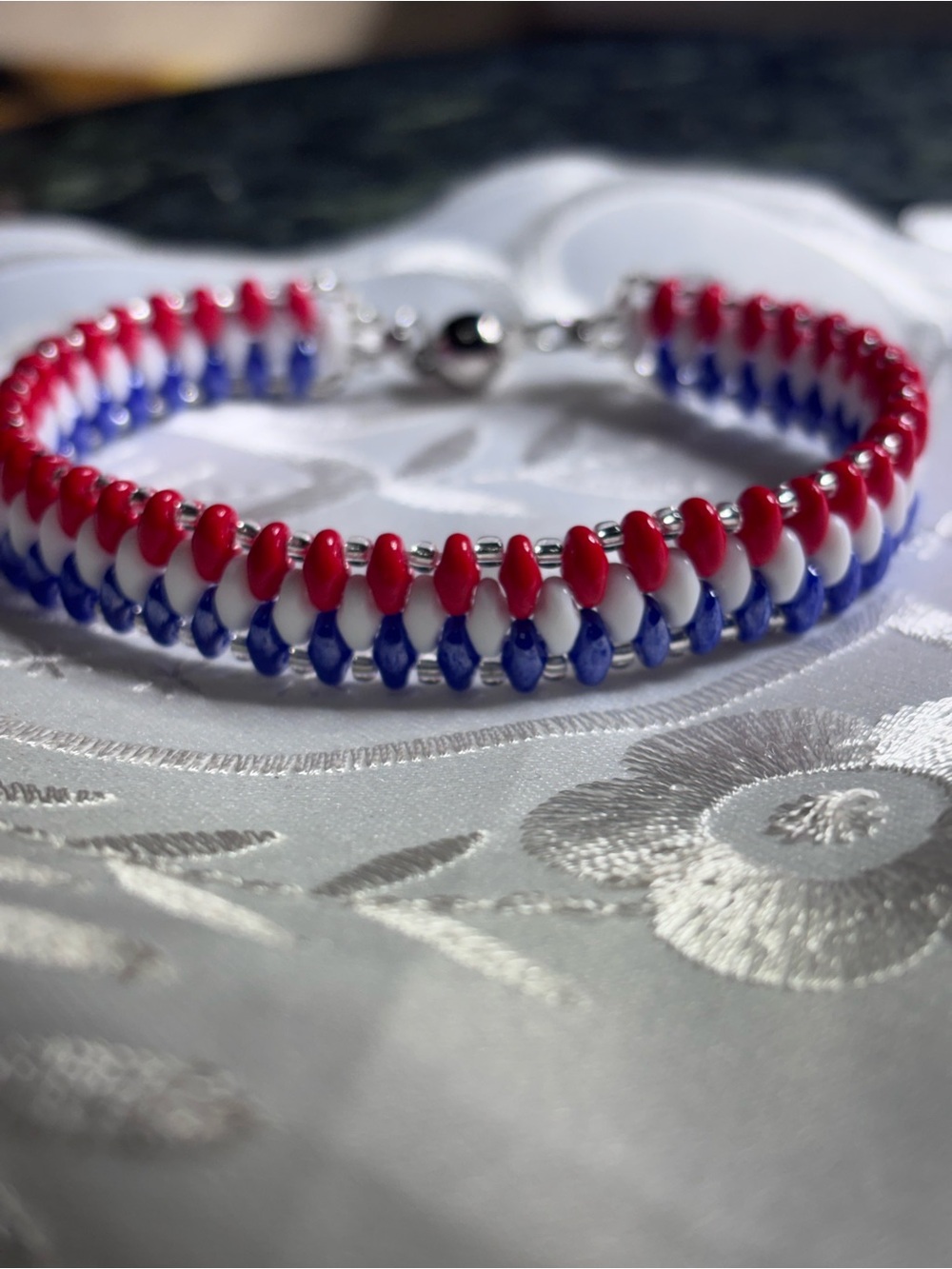 Handmade Red White and Blue Beaded Bracelet 7.5 inches